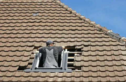 Pose de velux - Saint-Lon les Mines